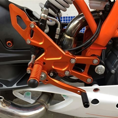 Estriberas retrasadas para KTM RC 125 RC 200 RC 390 (2014 - 2018) - Imagen 4
